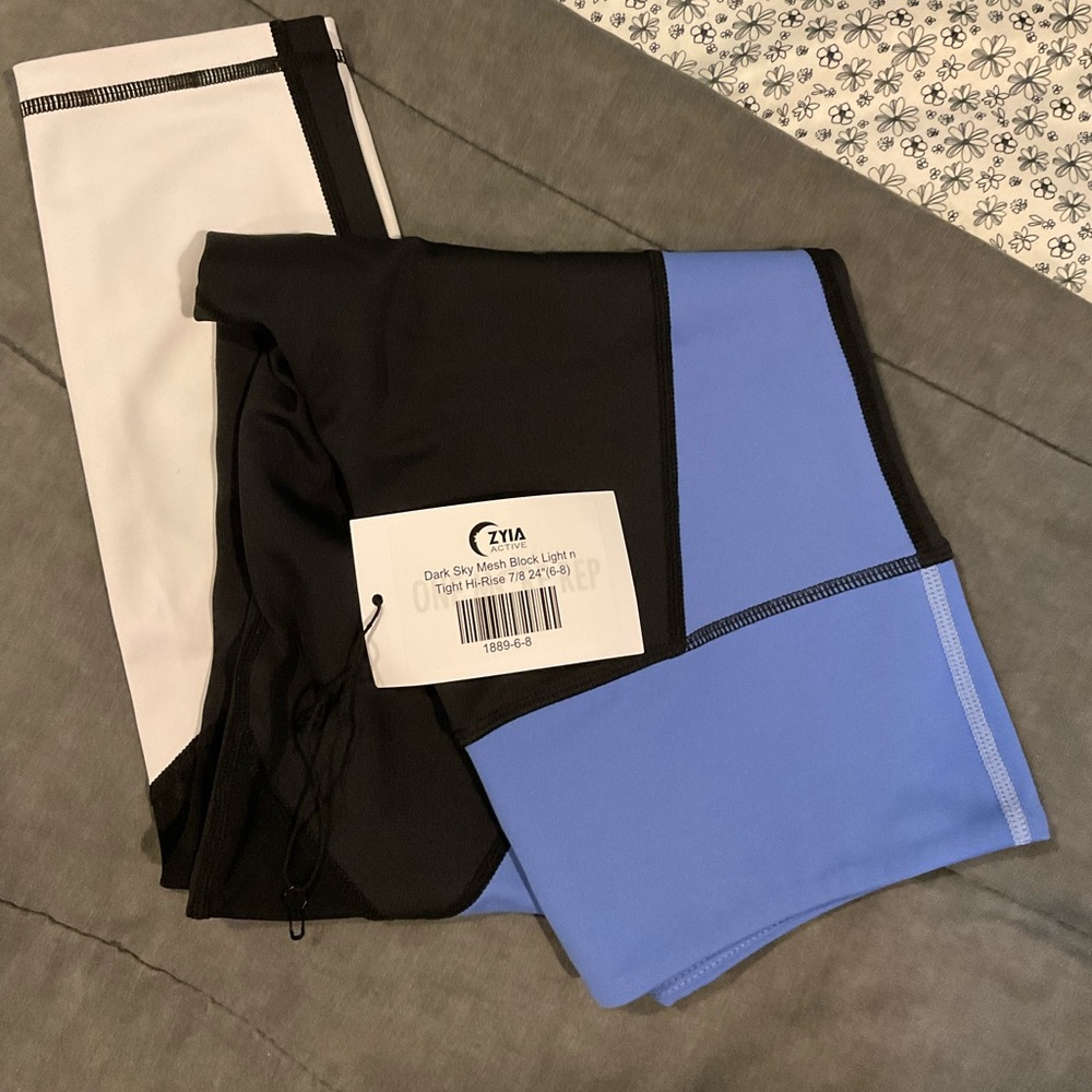 Zyia Leggings